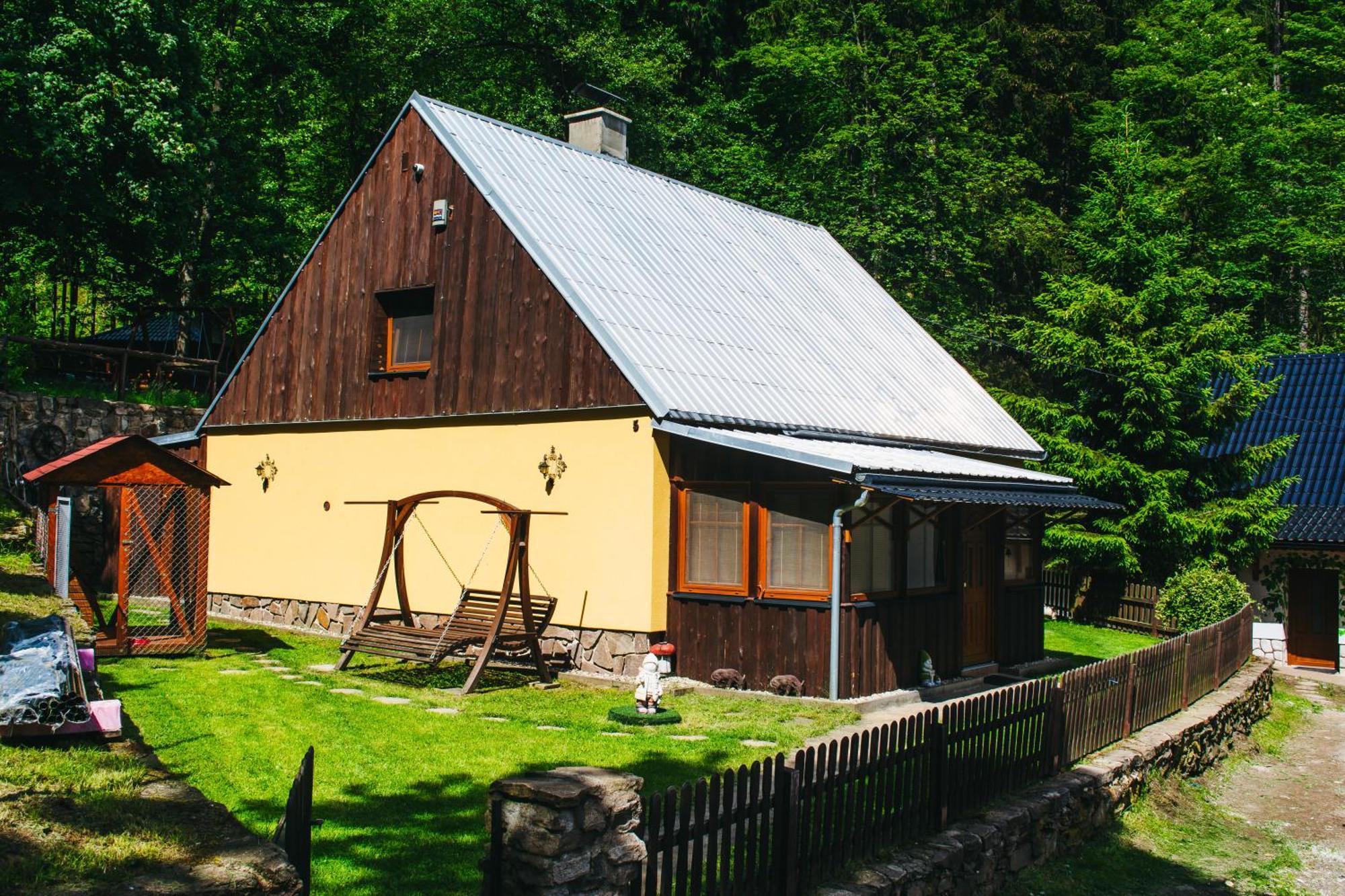 Chata Pohadka- "Lesni Udoli" Perstejn Bagian luar foto